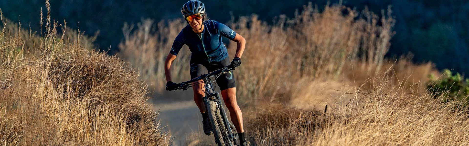 Brandudsalg Cykelhjelm butik 21 Brandudsalg Cykelhjelm butik -Brandudsalg Cykelhjelm butik 3