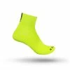 GripGrab Lightweight SL Short 3017 – Cykelstrømpe Kort – Hi-Vis Gul – Str. L -Brandudsalg Cykelhjelm butik 3017 08 A default
